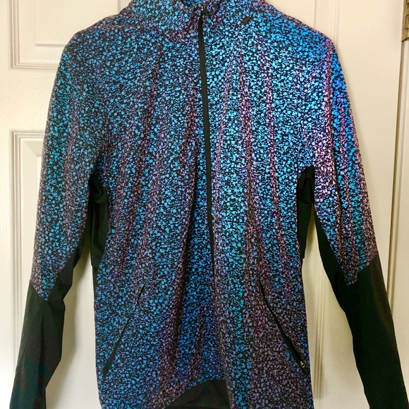 lululemon athletica Other - Rare! lululemon SeaWheeze reflective rain jacket